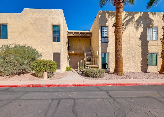 Walk To Canal Trail! W/ Pool In Scottsdale